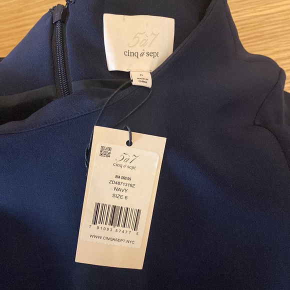 New With Tags Cinq a Sept ‘Bia’ Dress in Navy - Picture 4 of 5